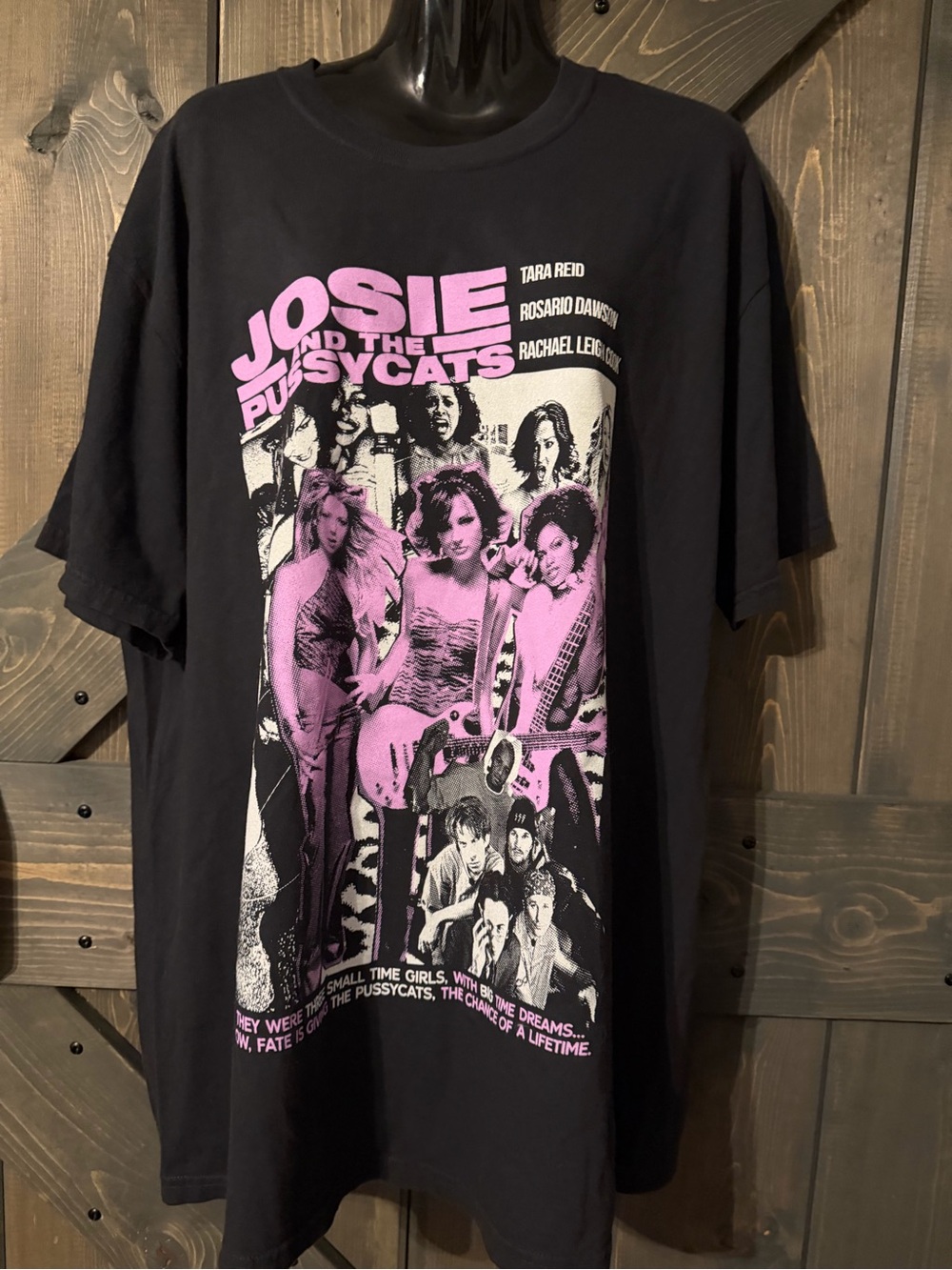 Josie and the Pussycats Graphic Tee - Black with Pink Print XL